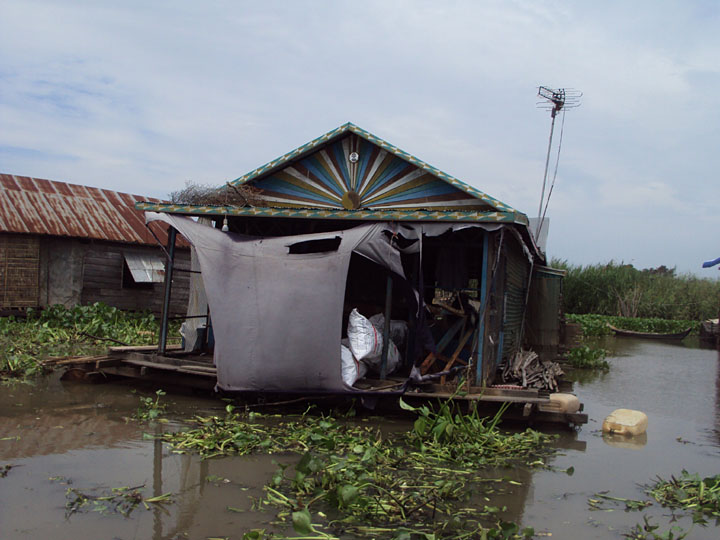 floating house