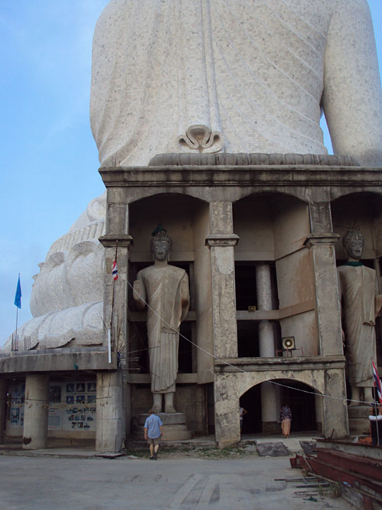 Standing statue and Big Buddha