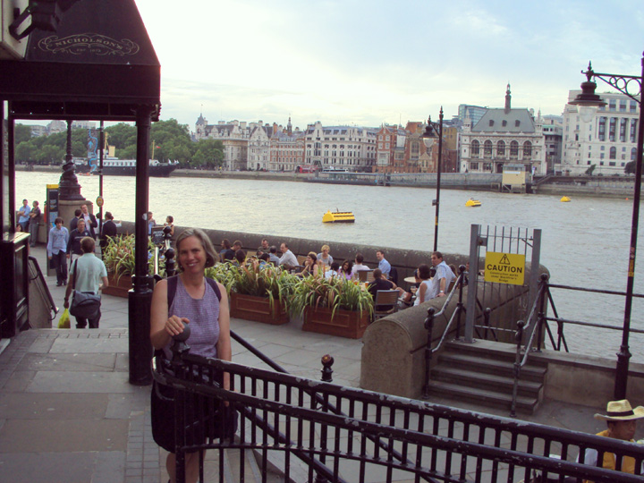 Thames Walkway